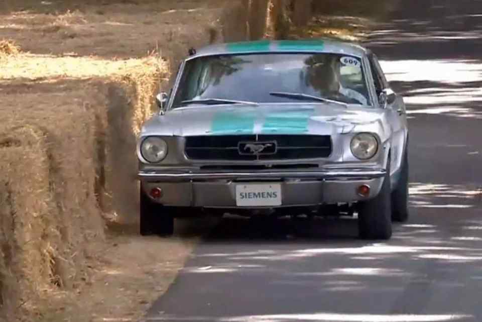 Autonomous Ford Mustang shows we're not ready for self-driven cars yet