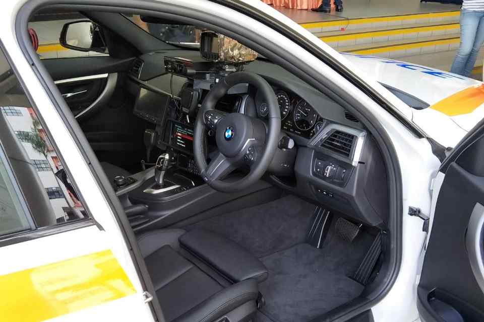 BMW 3 Series reports for patrol duty in Singapore