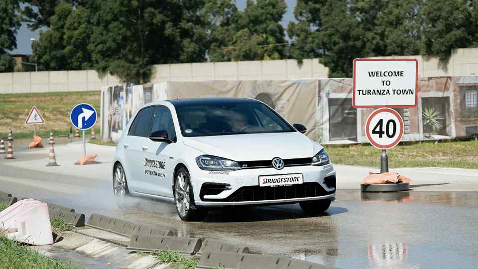 Bridgestone Potenza S007A Bridgestone Potenza S007A