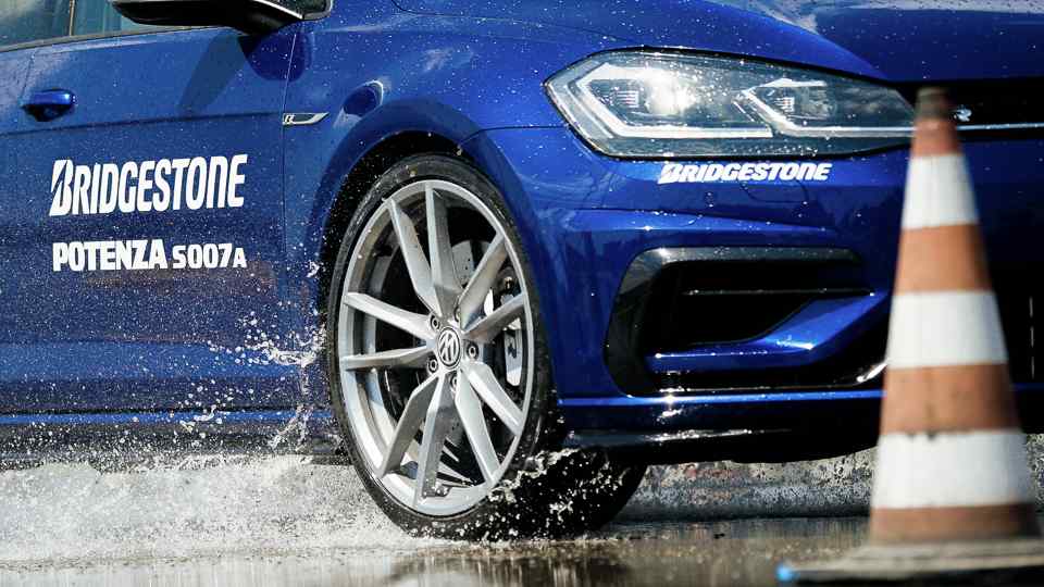 Bridgestone Potenza S007A Bridgestone Potenza S007A