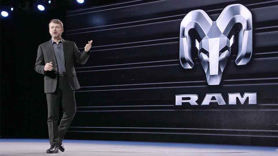 Fiat Chrysler, Ferrari CEO Marchionne steps down due to poor health