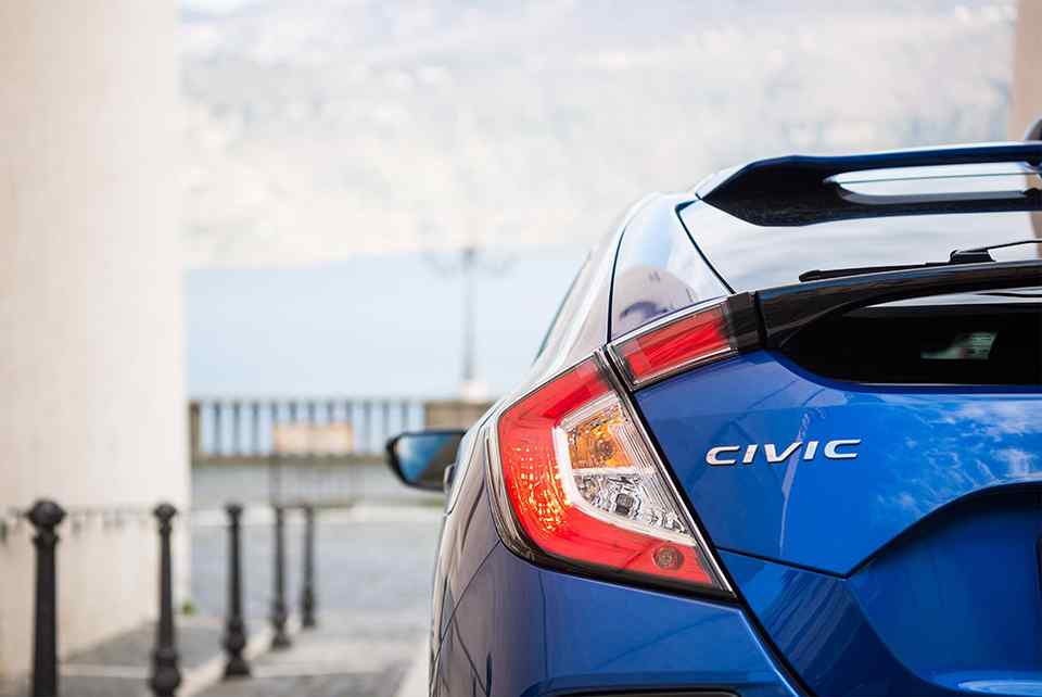 Honda Civic gets CR-V diesel power, 9-speed automatic in Europe Honda Civic gets CR-V diesel power, 9-speed automatic in Europe