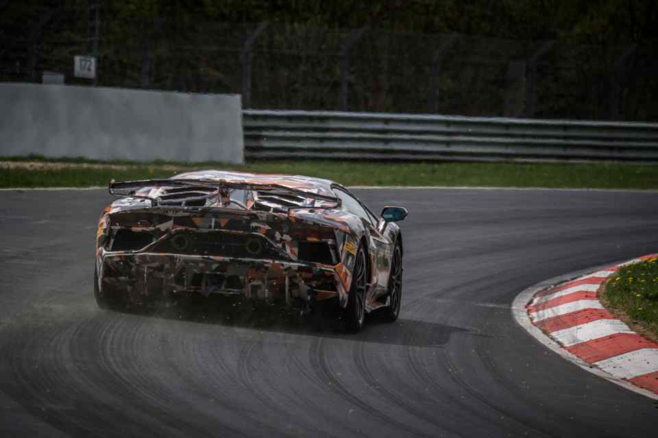 Lamborghini Aventador SVJ smashes Nordschleife record with 6:44.97 lap