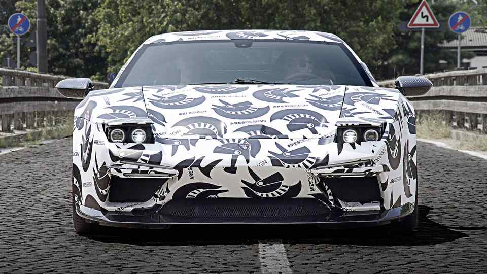 Modern-day De Tomaso Pantera gets a 650 horsepower V10
