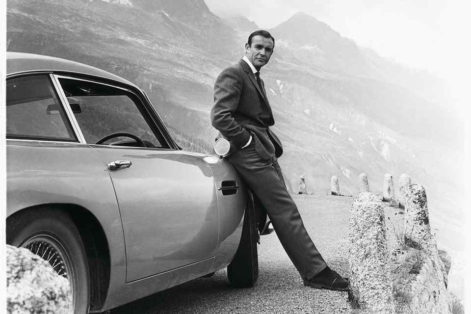 Aston Martin to recreate DB5 from Goldfinger with functioning special effects