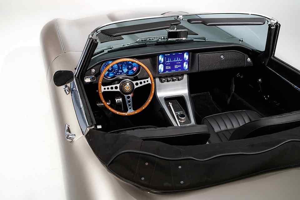Jaguar to build classic E-Types...as an electric vehicle 