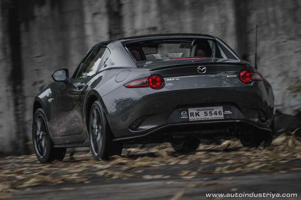 2018 Mazda MX-5 2.0L RF SkyActiv AT 2018 Mazda MX-5 2.0L RF SkyActiv AT