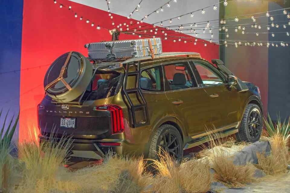 2020 Kia Telluride wants to pick a fight with the Toyota Land Cruiser