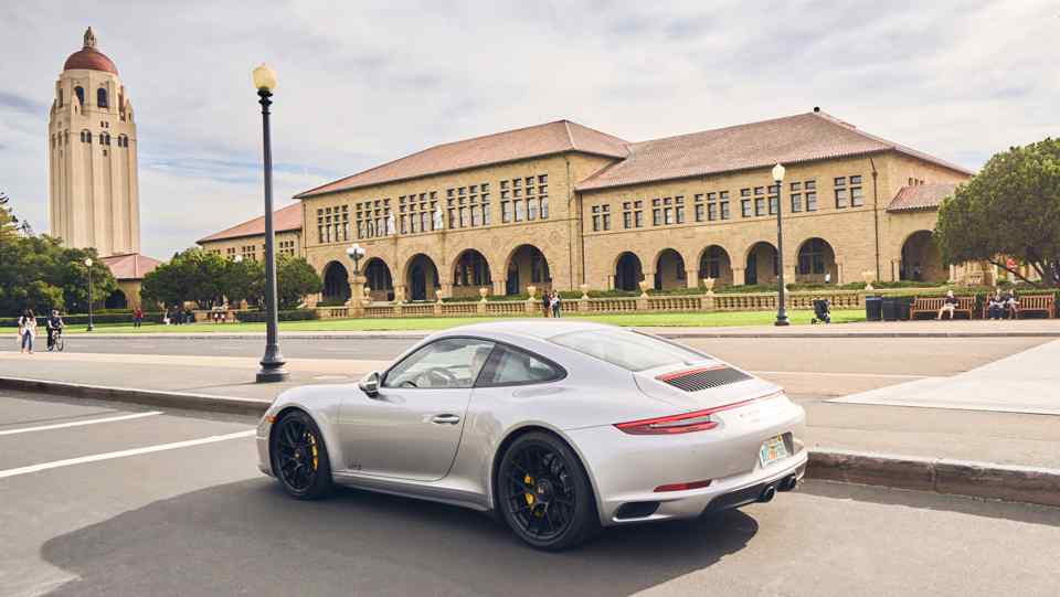 New pilot program allows you to rent -and share- your Porsche New pilot program allows you to rent -and share- your Porsche