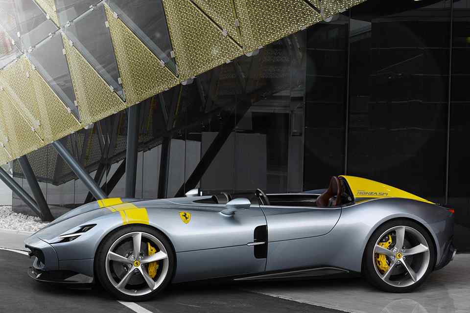 Sleek, sexy Ferrari Monza SP1, SP2 speedsters