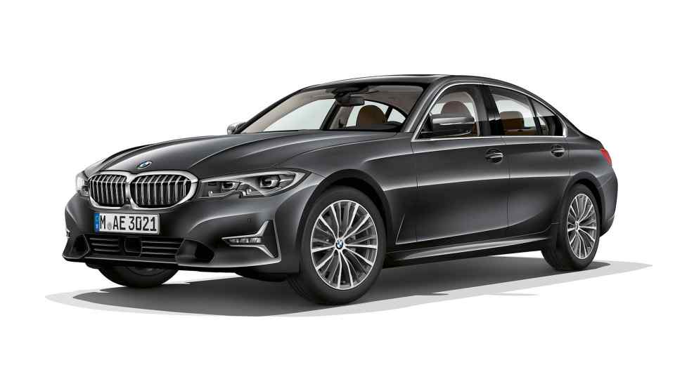 2019 BMW 3 Series wants to win back driving enthusiasts