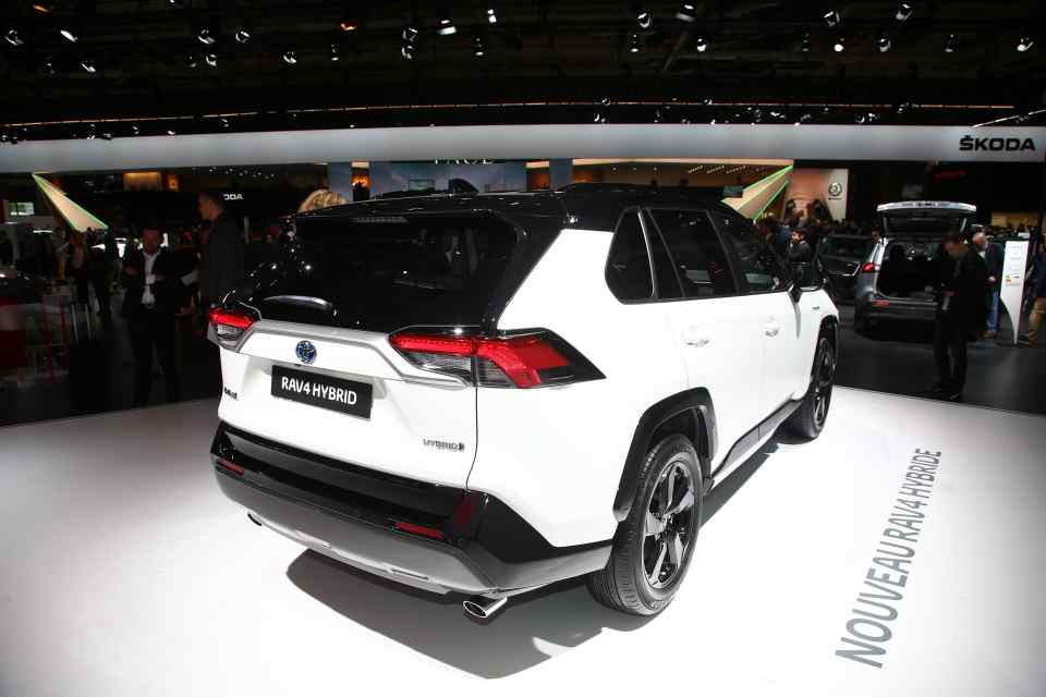 2019 Toyota RAV 4 takes the sporty hybrid route