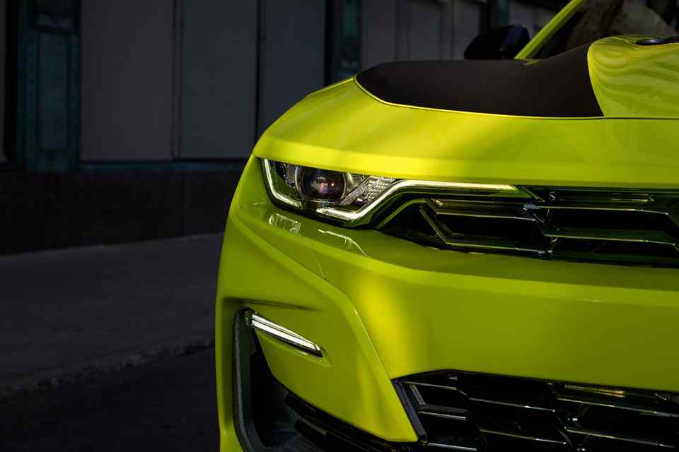 Yellow-painted Chevy Camaro is quite the shocker