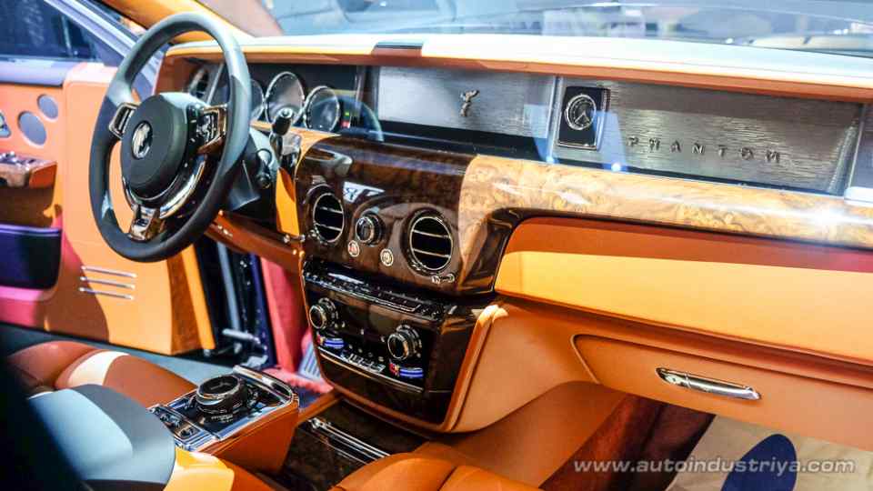 Larger, more opulent Rolls-Royce Phantom VIII lands in the Philippines
