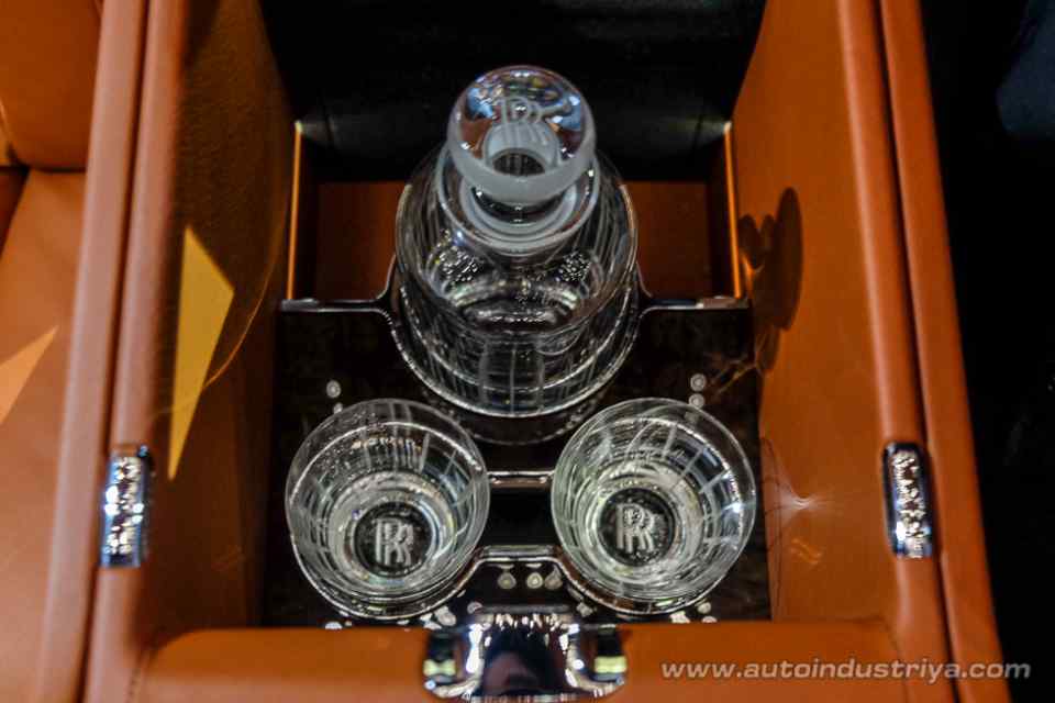 Larger, more opulent Rolls-Royce Phantom VIII lands in the Philippines