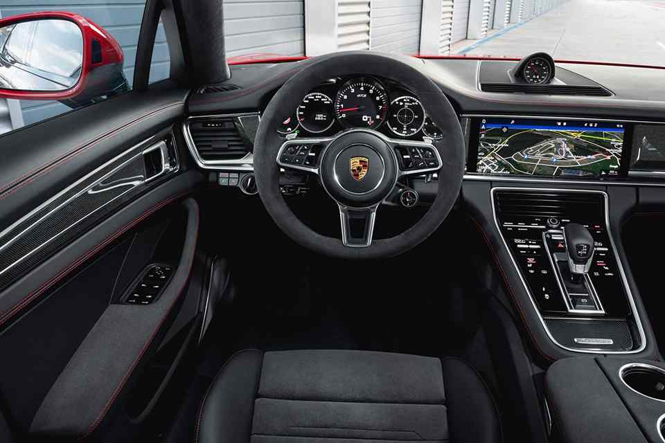 Porsche builds a sleek and fast wagon in 2019 Panamera GTS