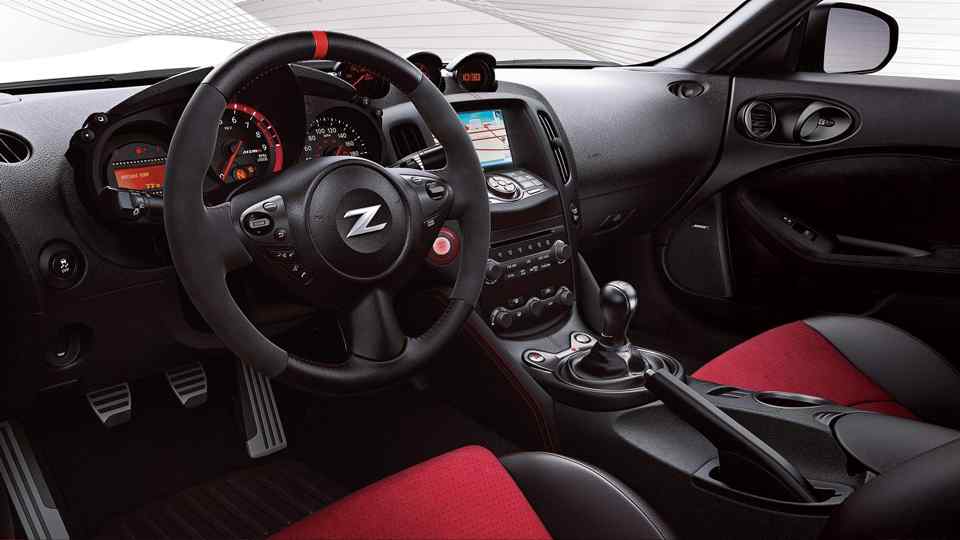 PIMS 2018: Nissan Z-car returns to PH with the 370Z Nismo 