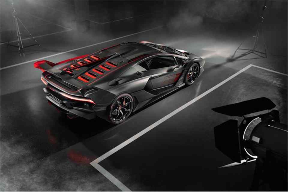 Lamborghini SC18