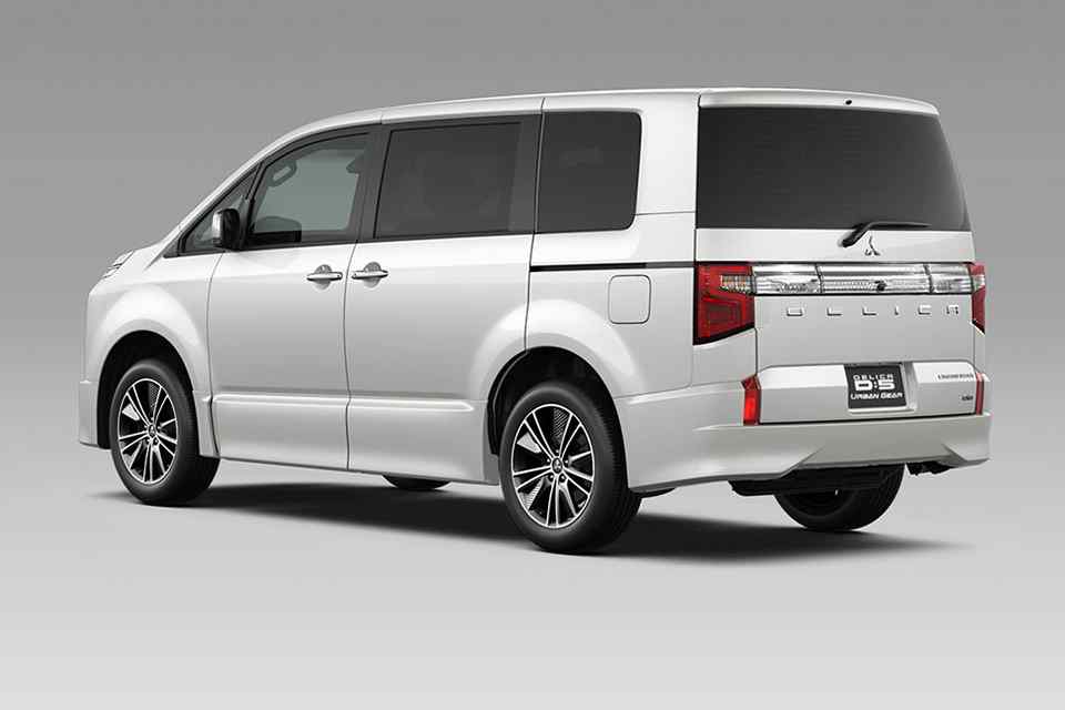 Mitsubish Delica D:5