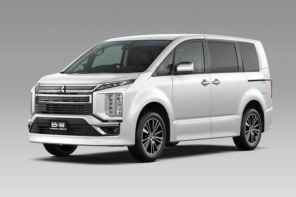 Xpander, expanded: 2019 Mitsubishi Delica D:5 breaks cover