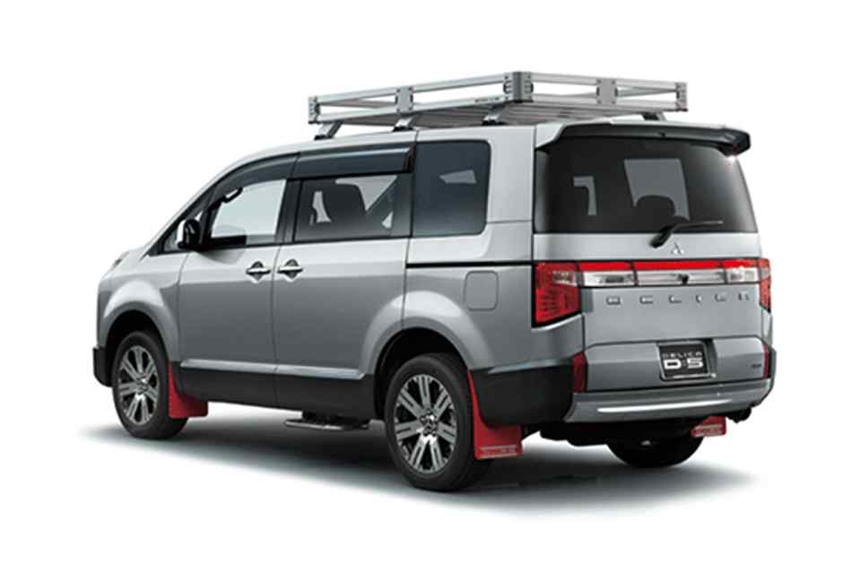 Check out this cool off-road look for the Mitsubishi Delica D:5 Check out this cool off-road look for the Mitsubishi Delica D:5