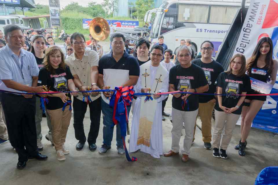 Aguila Glass opens renovated branch in Baliuag