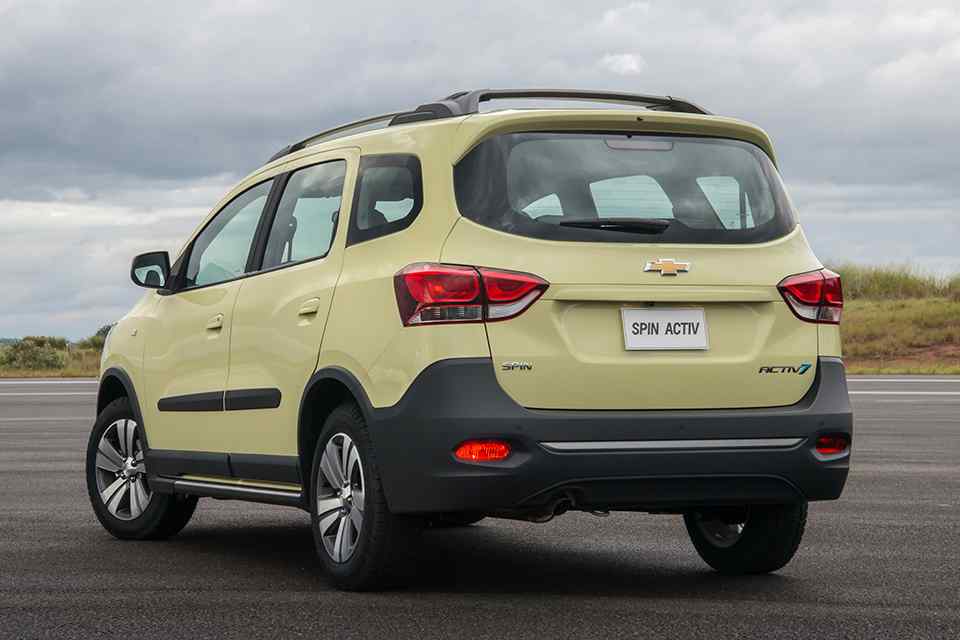 Chevy gives 2019 Spin bold redesign, tech upgrades