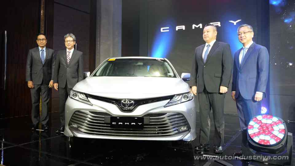 Toyota redefines executive sedan pricing with 2019 Camry Toyota redefines executive sedan pricing with 2019 Camry