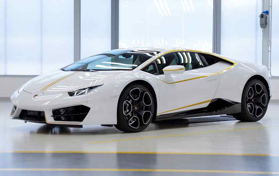 Lamborghini Pope raffle