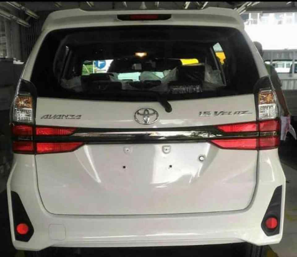2019 Avanza rear