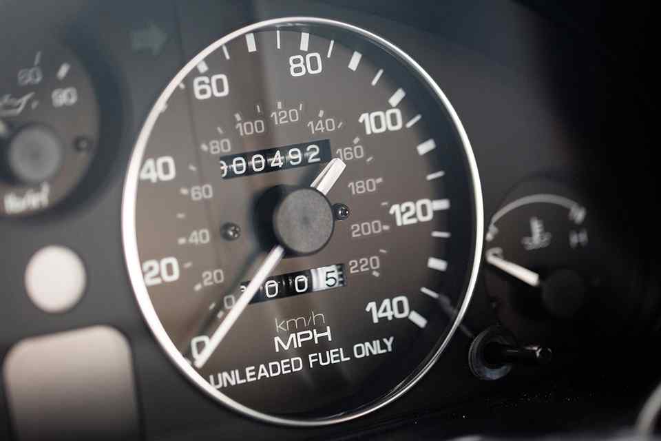 Interested in a well-kept 1990 Mazda MX-5 for Php 1.3M?