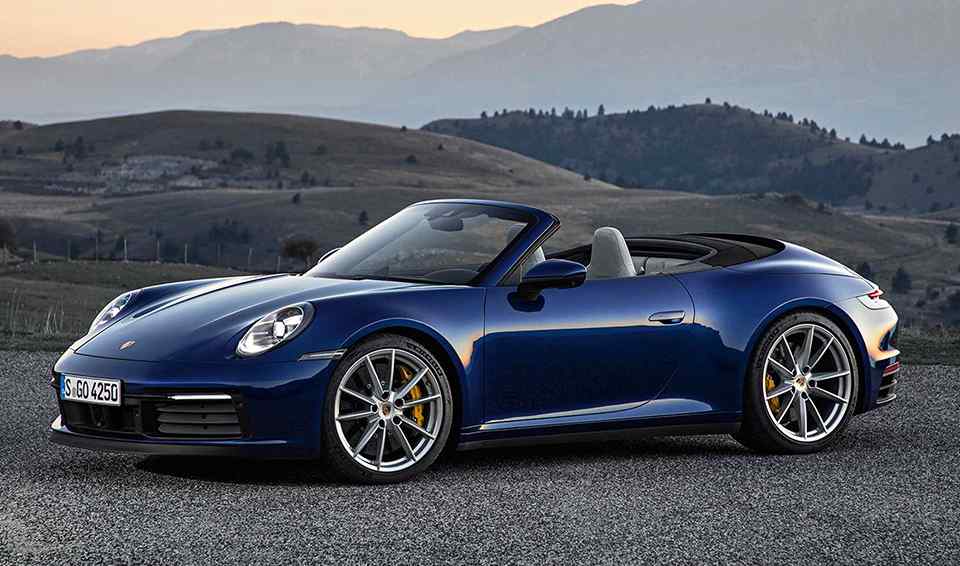 2019 Porsche 911 convertible is just what we need for summer