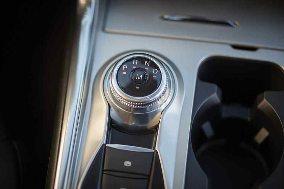2020 Ford Explorer goes back to RWD, gets new ten-speed auto